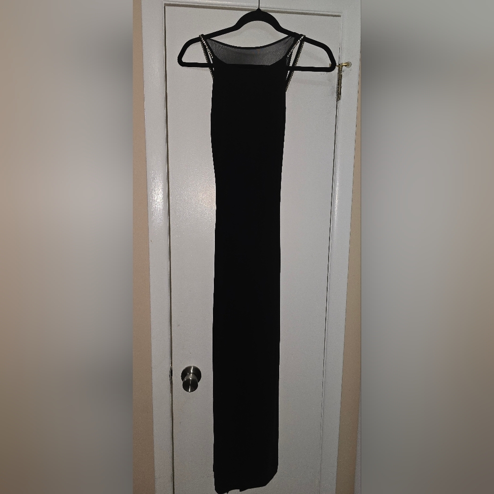 Elegant Black Maxi Dress